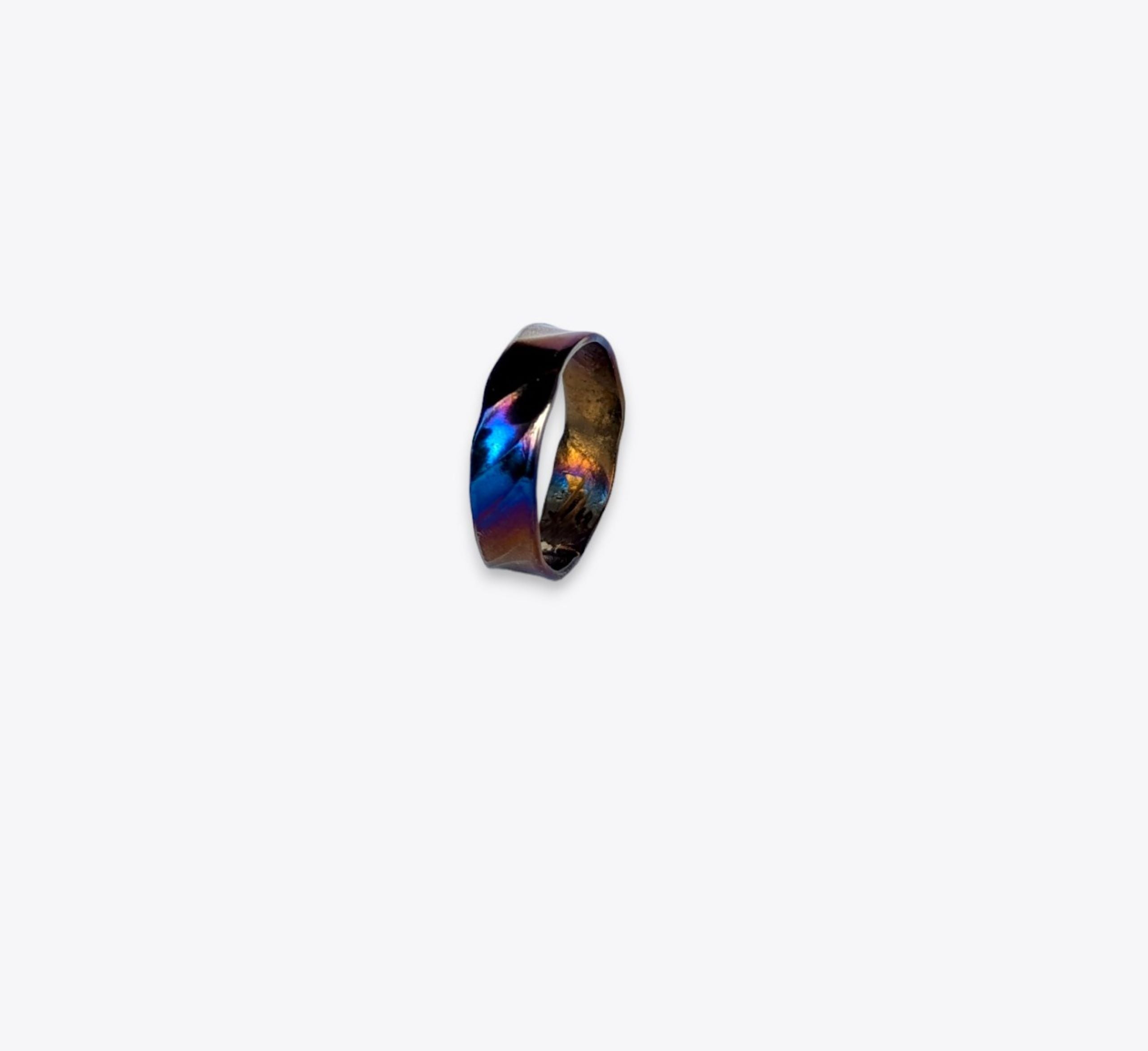 Anello Battuto Titanio